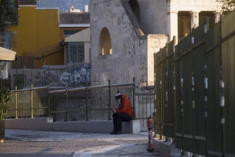 Yunanistan'da Kovid-19 karantinası 7 Ocak'a kadar uzatılacak