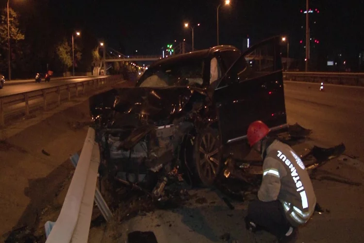 İstanbul’da zincirleme kaza: 5 araç birbirine girdi