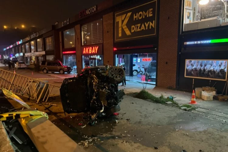 Zonguldak'ta otomobil pikap ile çarpıştı: 3 yaralı