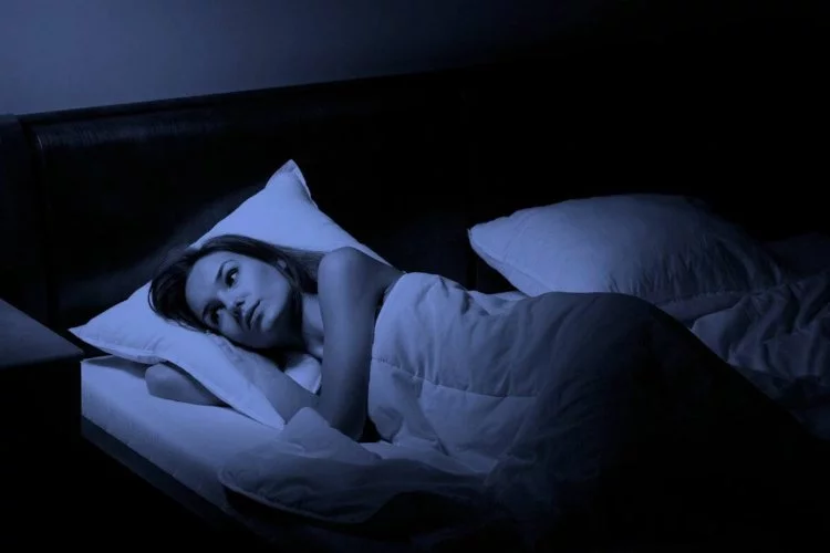 Zor uykuya dalanların ve uyku problemi bulunanların dikkatine: 3 saniye de uykuya dalmak mümkün
